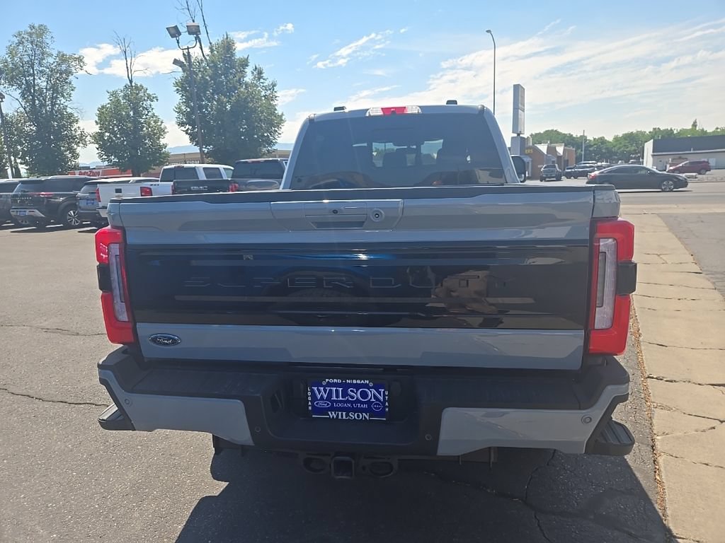 Used 2025 Ford F350 Platinum AWD/4WD image 6
