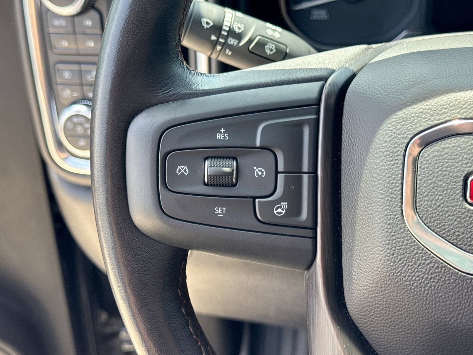 Used 2022 GMC Sierra 1500 AT4 w/ AT4 Preferred Package AWD/4WD image 29