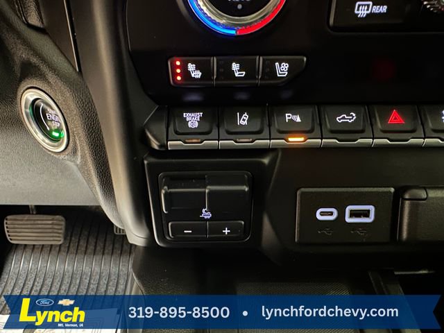 Used 2022 GMC Sierra 3500 AT4 w/ AT4 Premium Plus Package image 16