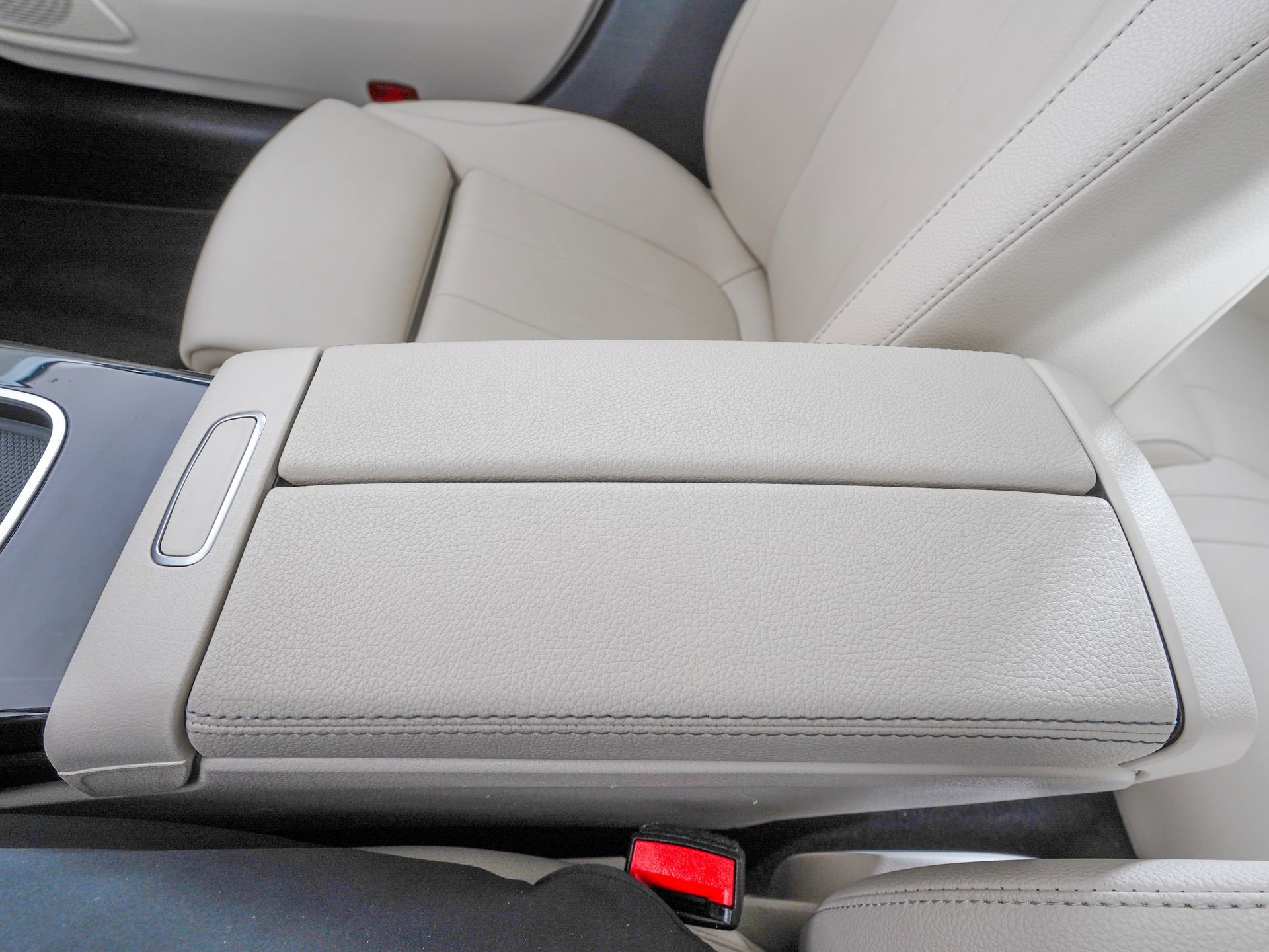 Used 2025 Mercedes-Benz CLA 250 image 26