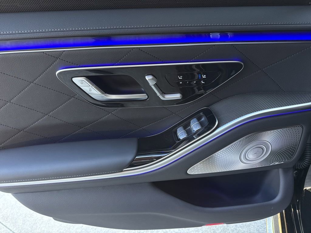 New 2025 Mercedes-Benz S 580 4MATIC Sedan image 25
