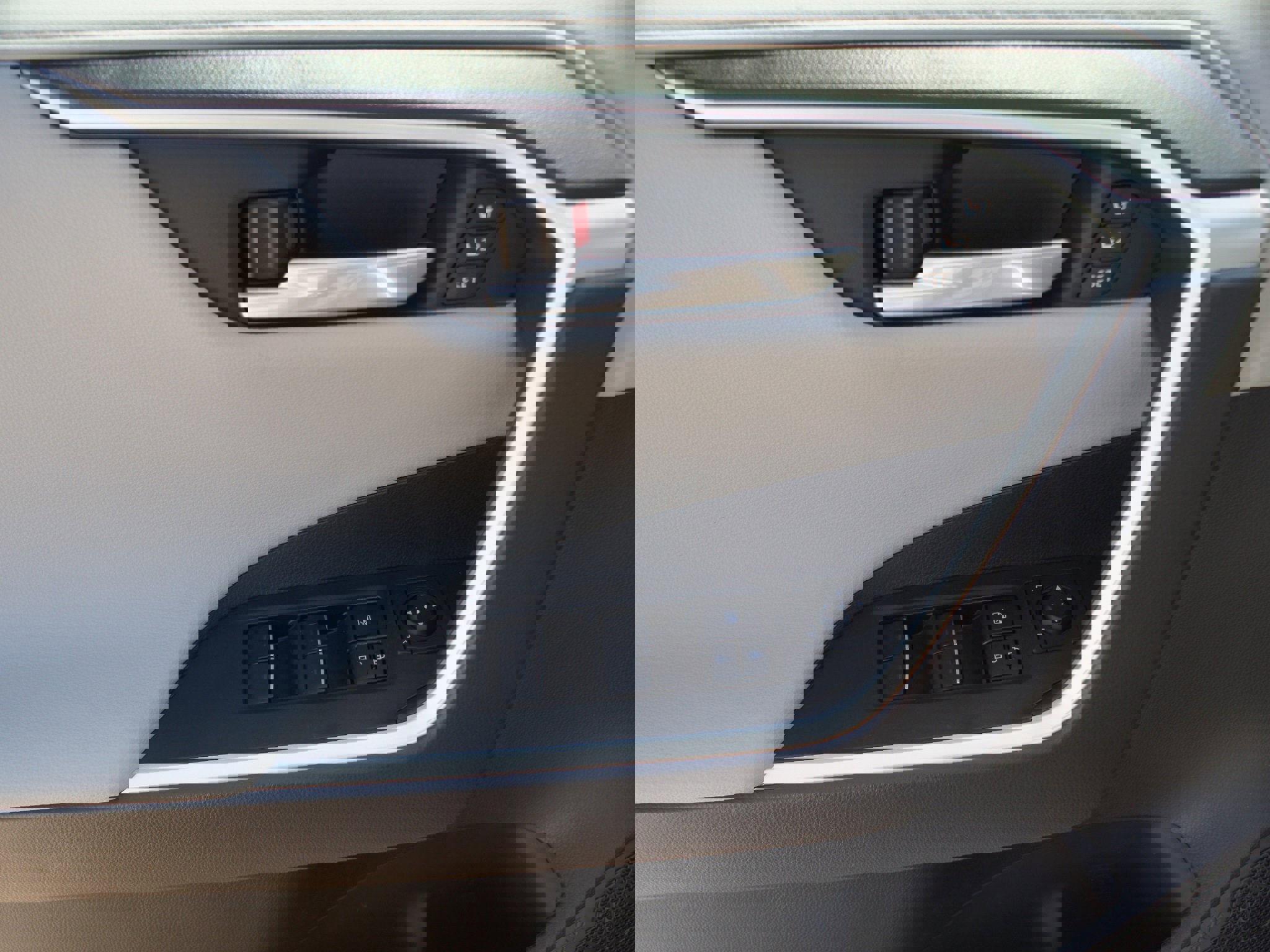 Used 2025 Toyota RAV4 Limited w/ Weather Package image 29