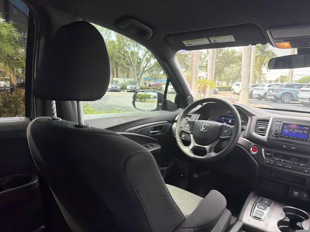 Certified 2020 Honda Passport Sport image 17