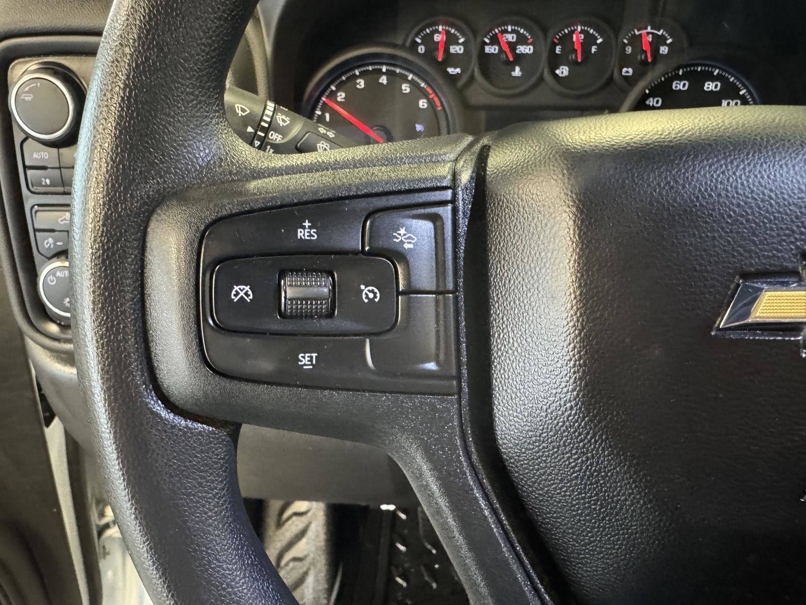 Used 2025 Chevrolet Silverado 1500 W/T w/ Trailering Package image 15