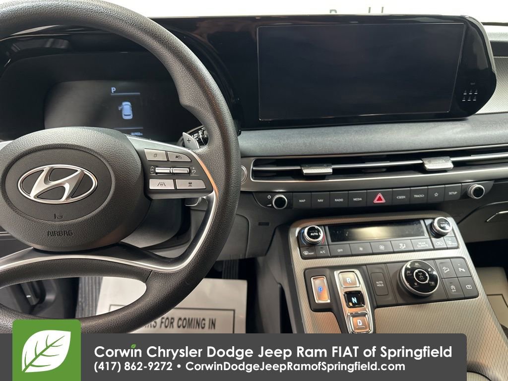 Used 2024 Hyundai Palisade SE image 25