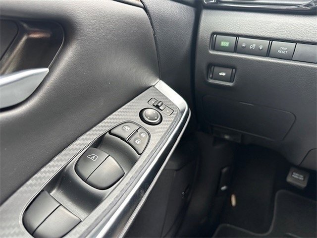 New 2025 Nissan Sentra SR w/ SR Premium Package image 9