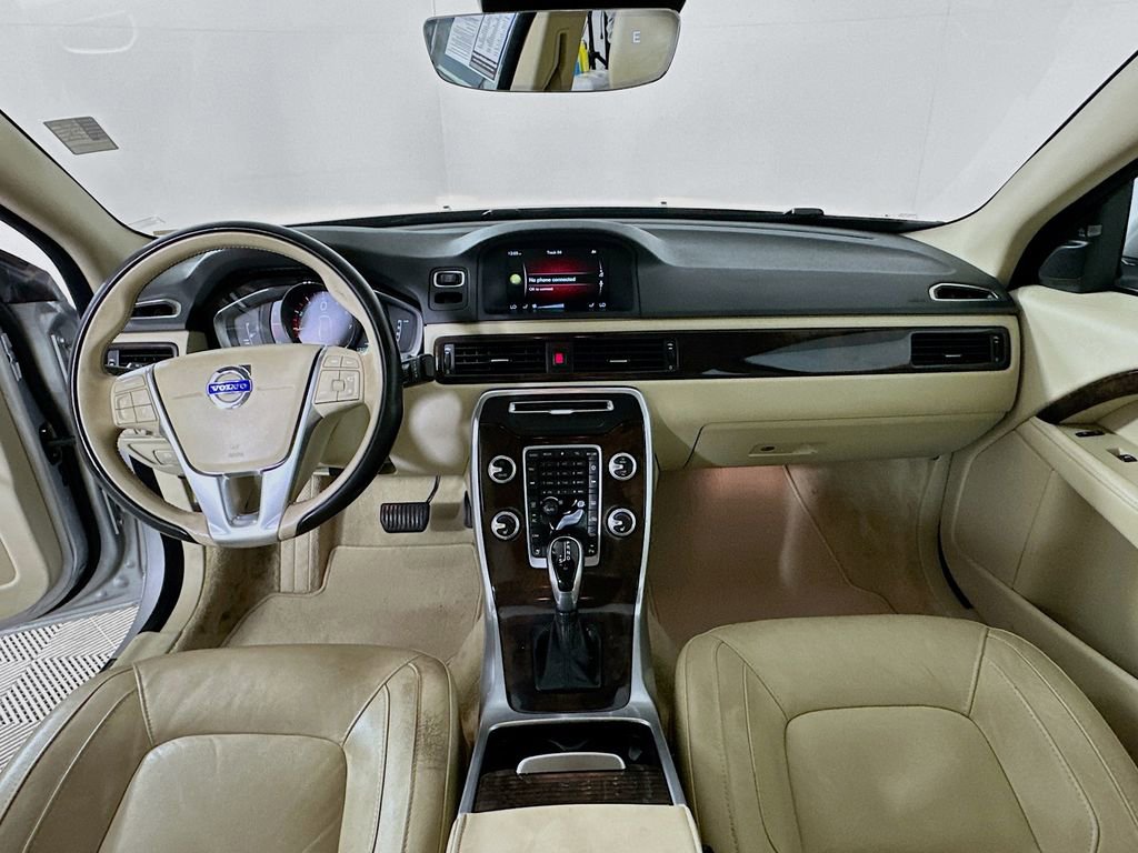 Used 2015 Volvo S80 T5 image 3