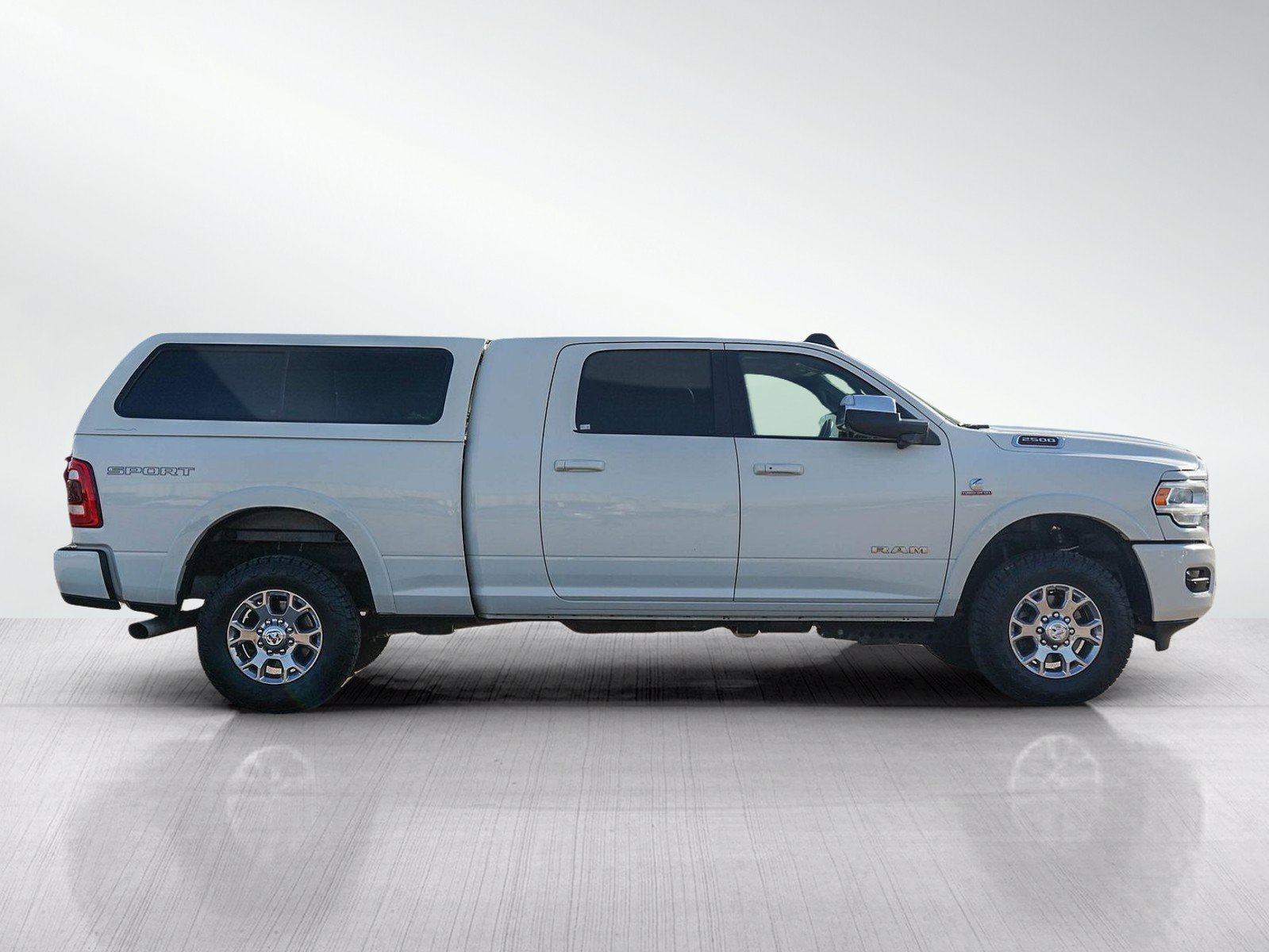 Used 2019 RAM 2500 Laramie AWD/4WD image 6
