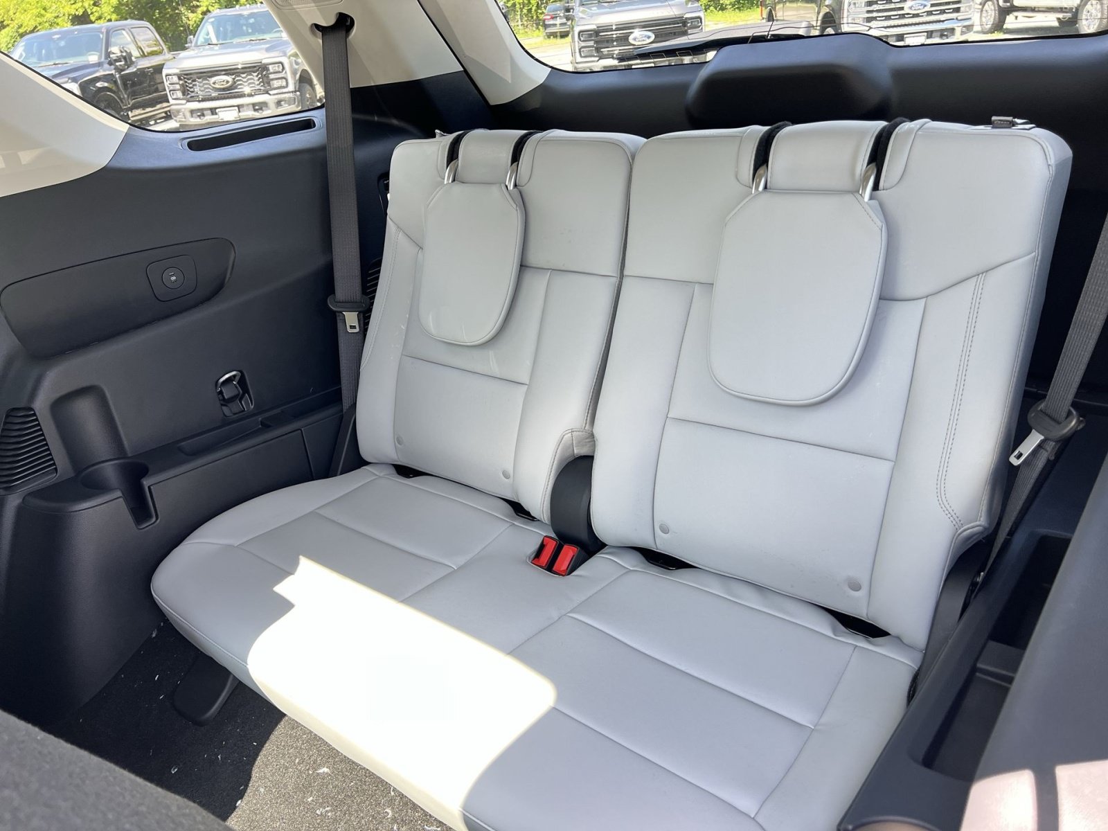 New 2026 Ford Explorer Platinum w/ LUX Leather Package AWD/4WD image 26