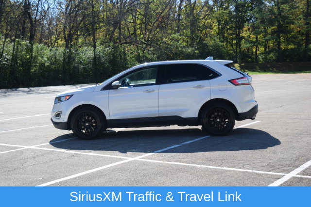 Used 2017 Ford Edge Titanium w/ Equipment Group 302A AWD/4WD image 23