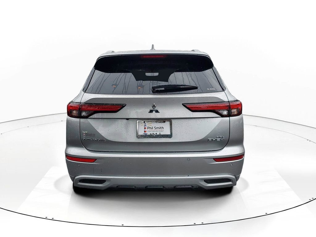 New 2025 Mitsubishi Outlander SEL image 5