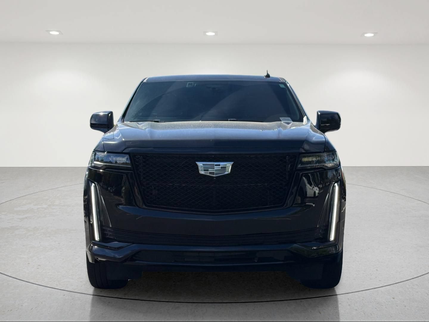 Used 2023 Cadillac Escalade ESV Luxury AWD/4WD image 7