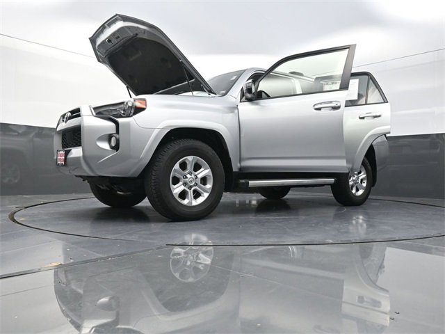 Used 2020 Toyota 4Runner SR5 image 37