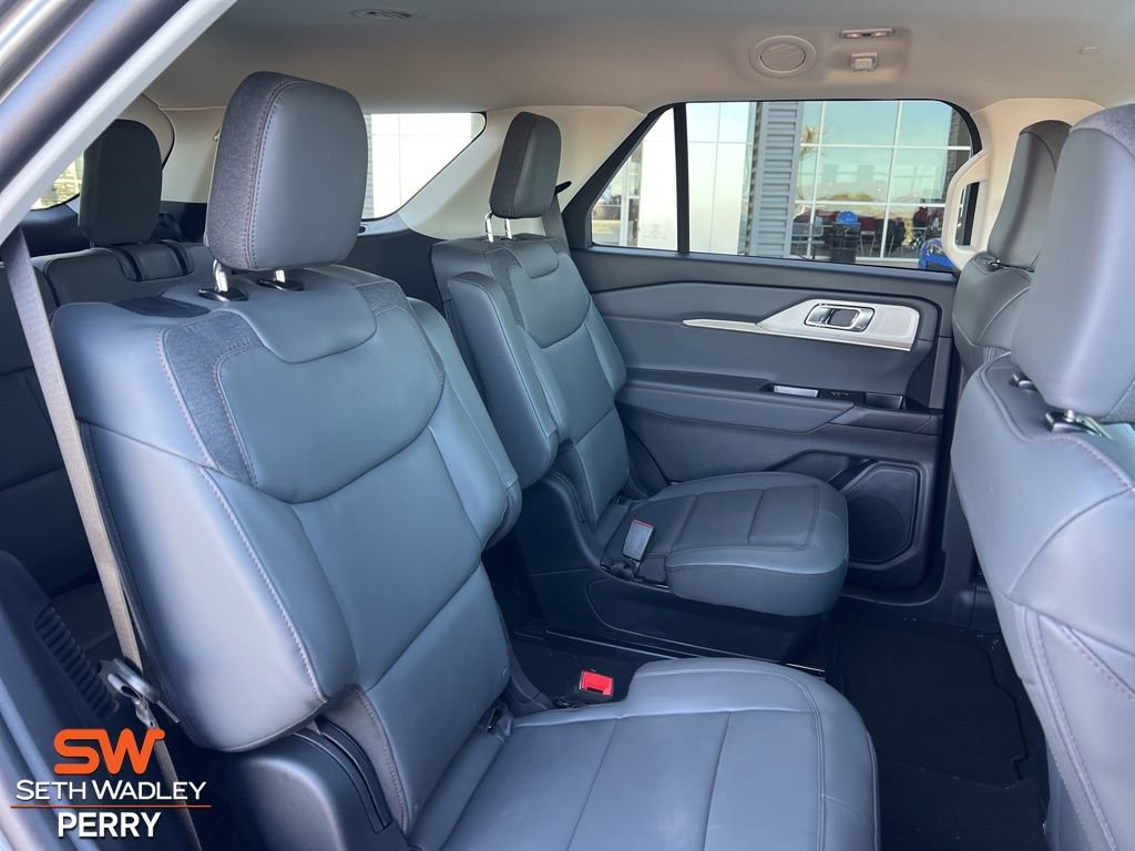New 2026 Ford Explorer Active w/ Active Comfort Package image 13
