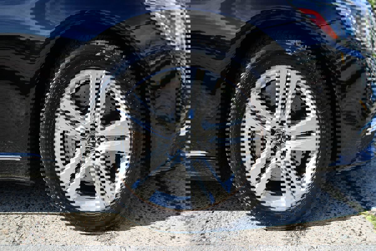 Used 2020 Mercedes-Benz S 450 4MATIC Sedan w/ Premium Package image 35