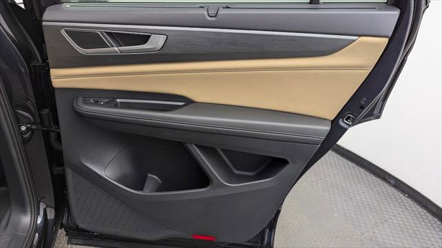 Used 2024 Volkswagen Atlas Cross Sport SE image 19