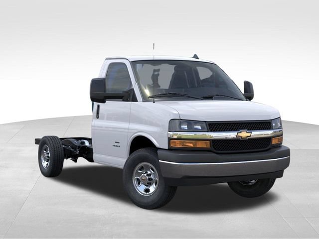 New 2026 Chevrolet Express 3500 w/ Power Convenience Package RWD image 7