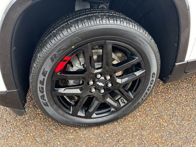 Used 2021 Chevrolet Traverse Premier w/ Redline Edition FWD image 38