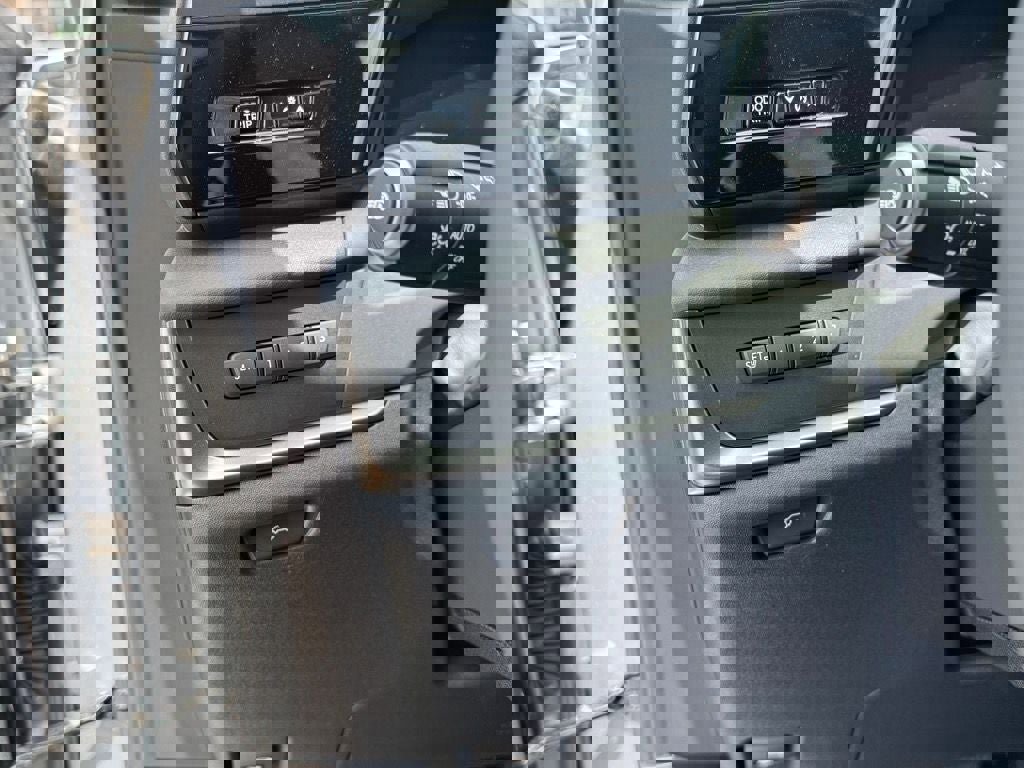 Used 2023 Lexus RZ 450e Premium w/ Accessory Package (Z1) image 18