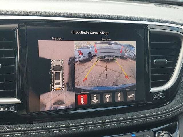 New 2027 Chrysler Pacifica Select AWD/4WD image 25
