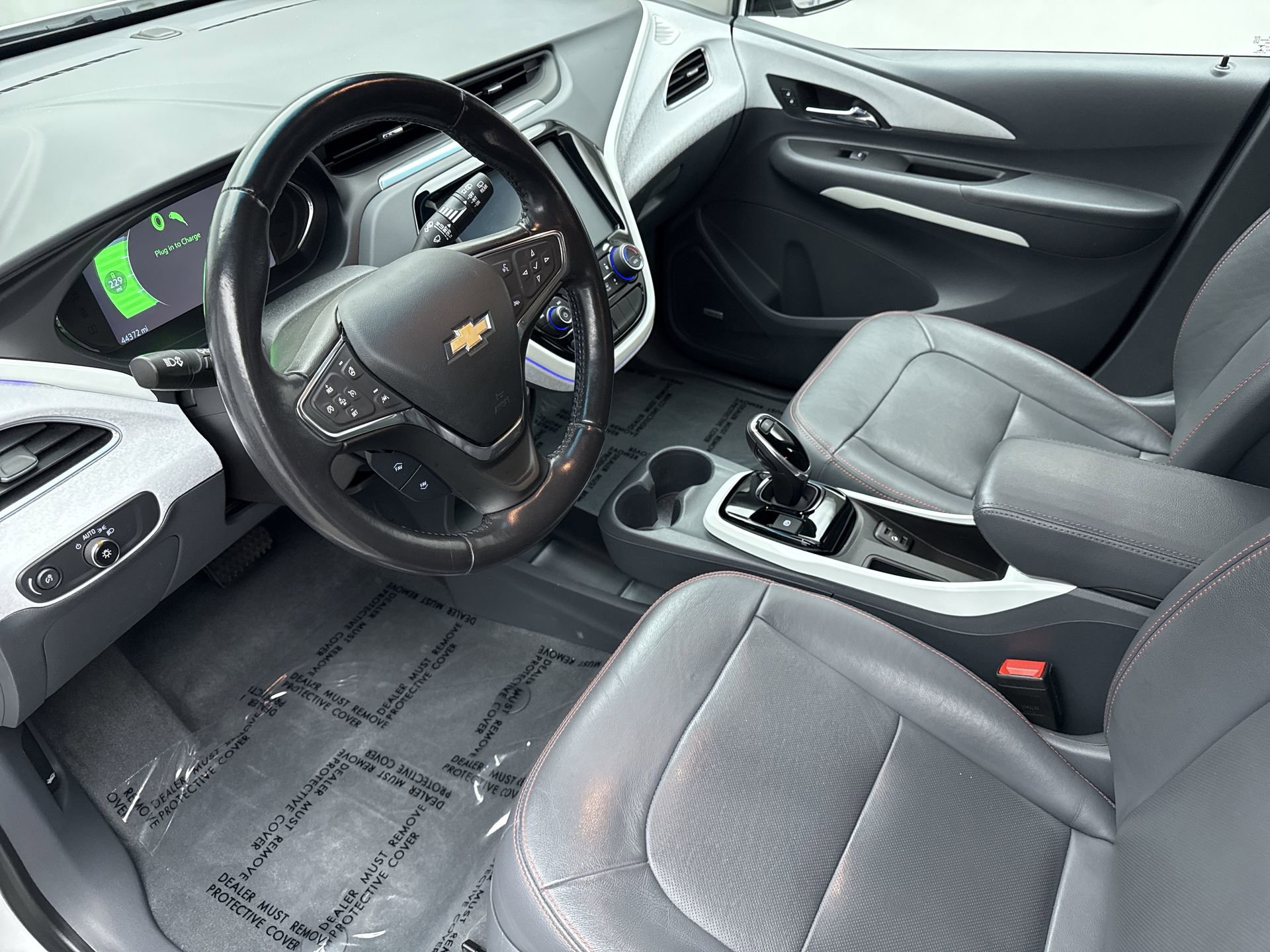 Used 2021 Chevrolet Bolt Premier w/ Infotainment Package FWD image 10