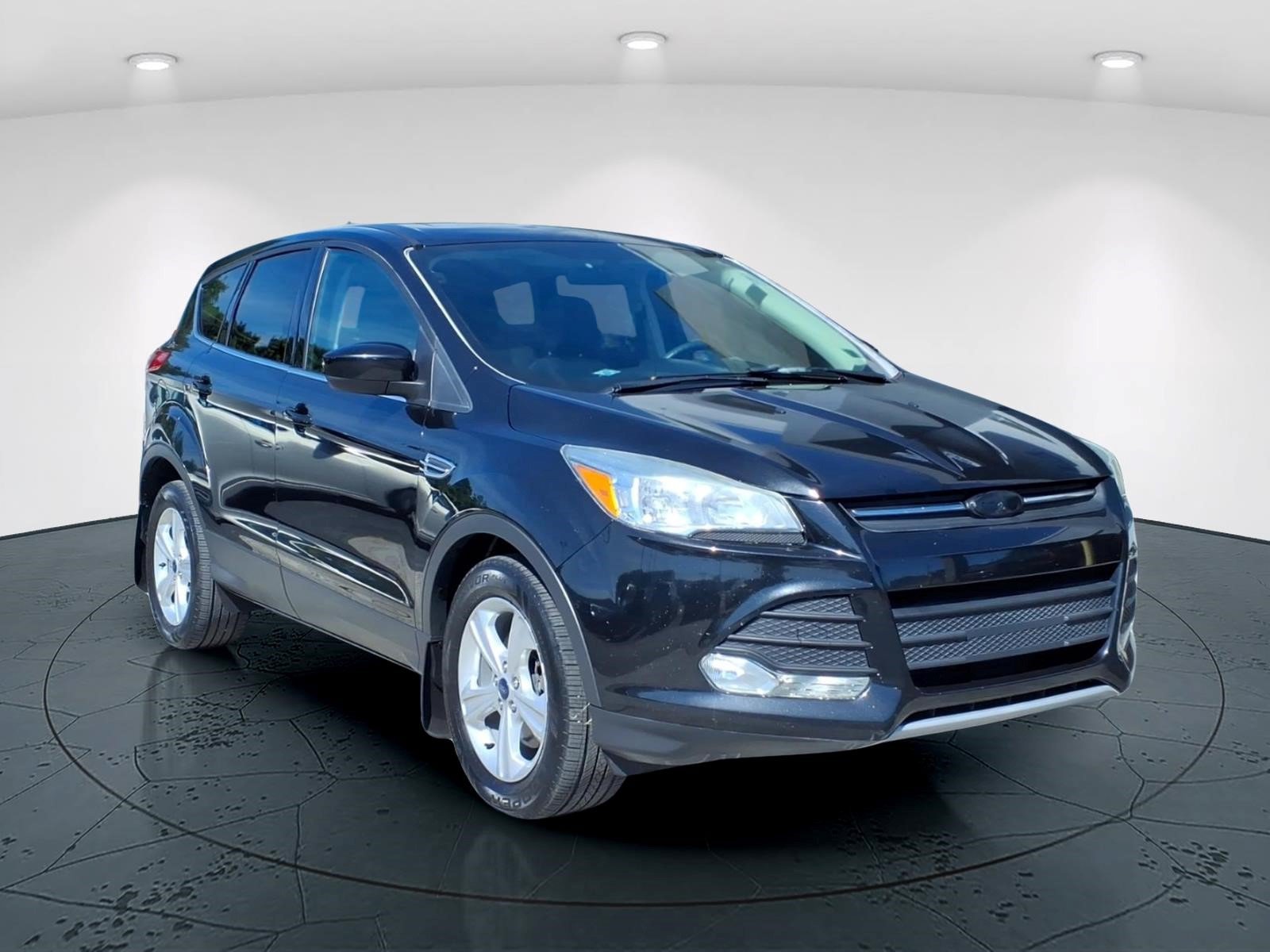 Used 2015 Ford Escape SE