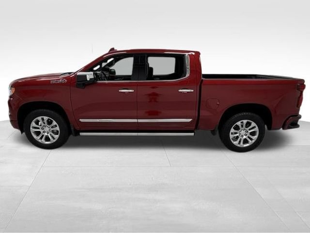 Certified 2024 Chevrolet Silverado 1500 High Country w/ High Country Premium Package AWD/4WD image 3