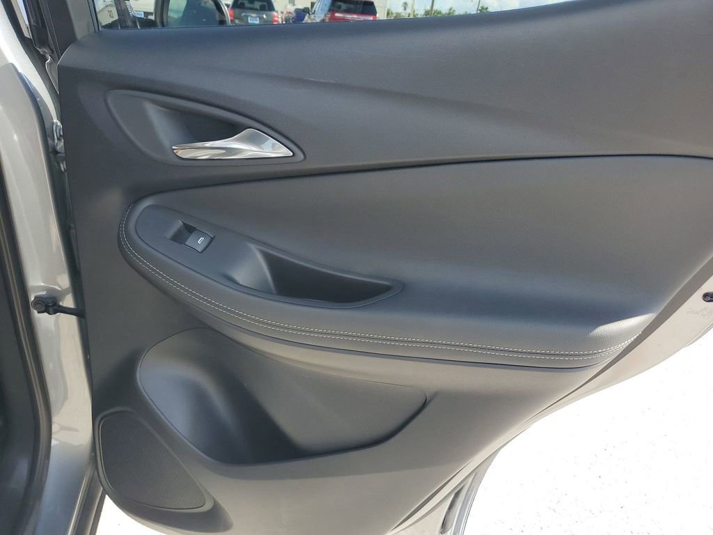 Used 2023 Buick Encore GX Select image 45