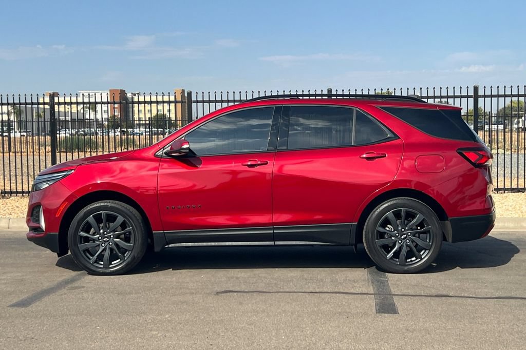 Used 2023 Chevrolet Equinox RS w/ RS Leather Package AWD/4WD image 9