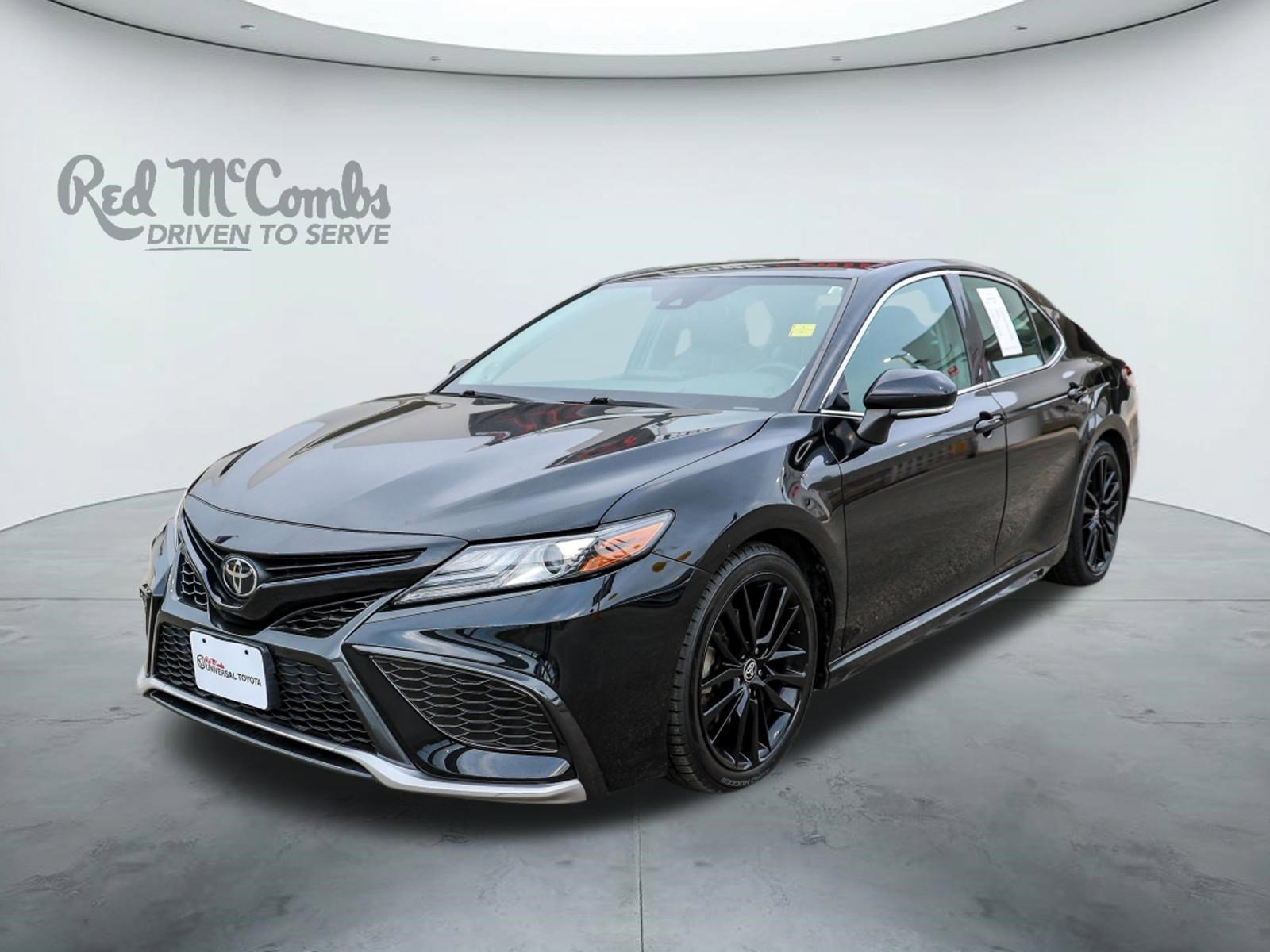 Used 2022 Toyota Camry XSE image 1