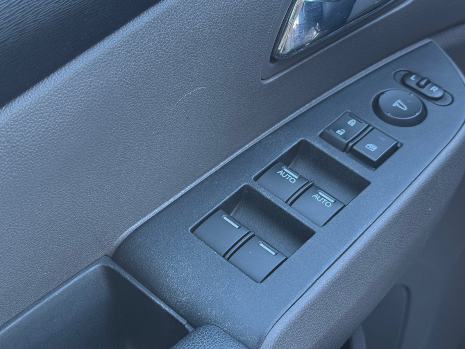 Used 2016 Honda Odyssey EX image 17