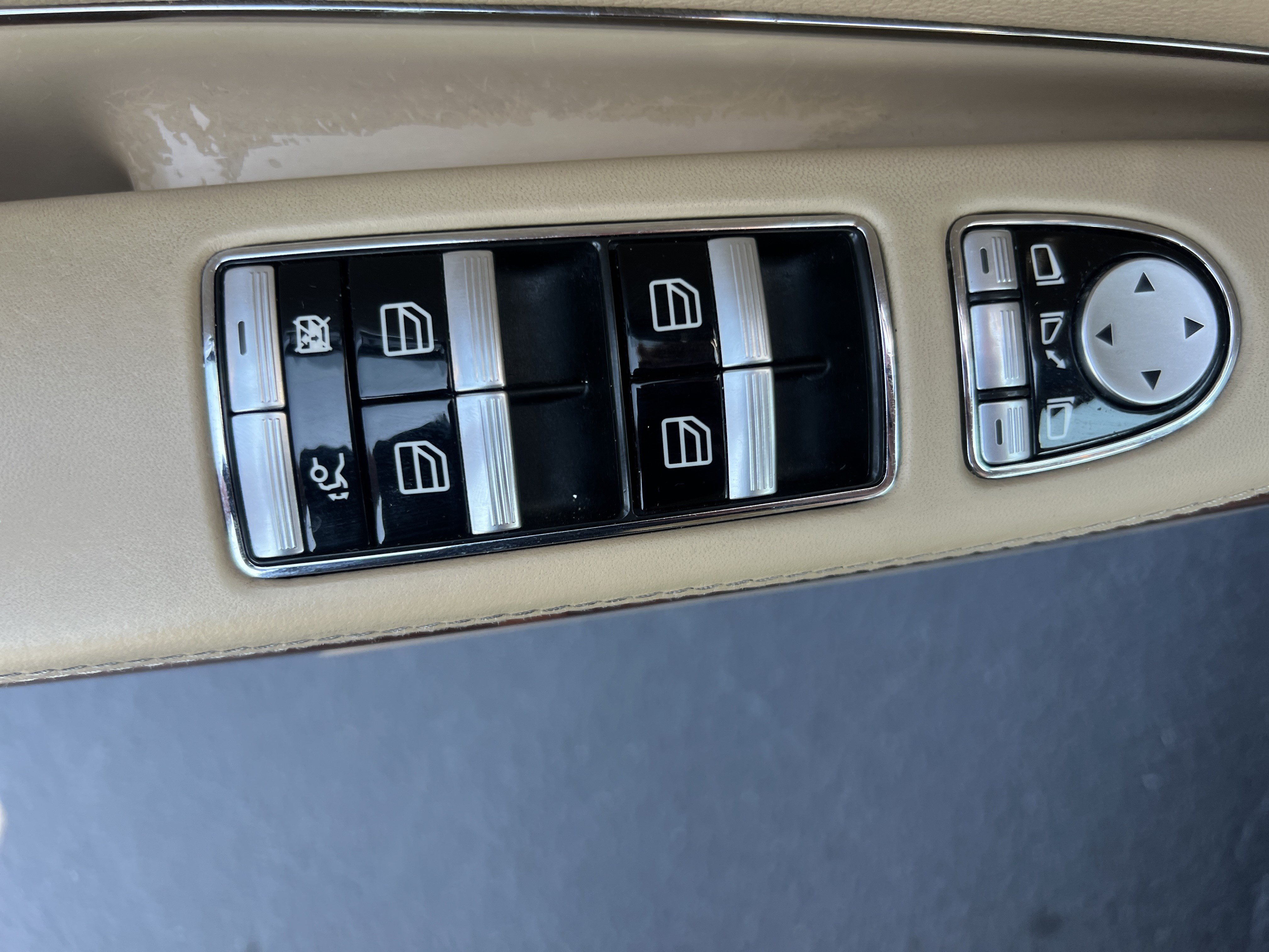 Used 2009 Mercedes-Benz CL 550 4MATIC image 15