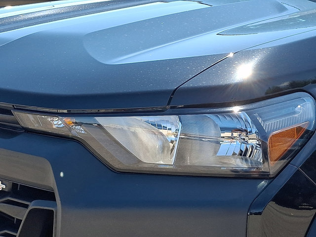 Used 2024 Chevrolet Colorado Trail Boss AWD/4WD image 7