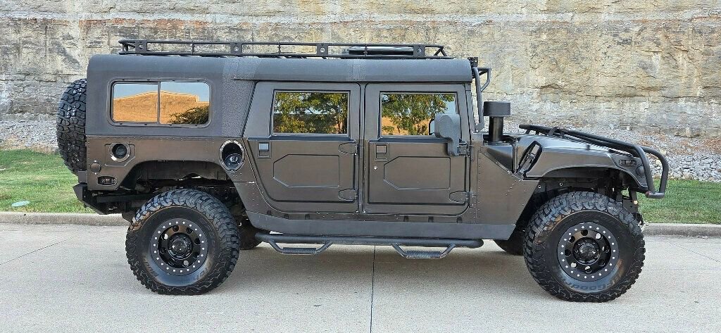 Used 1998 HUMMER H1 4-Door Open Top image 2