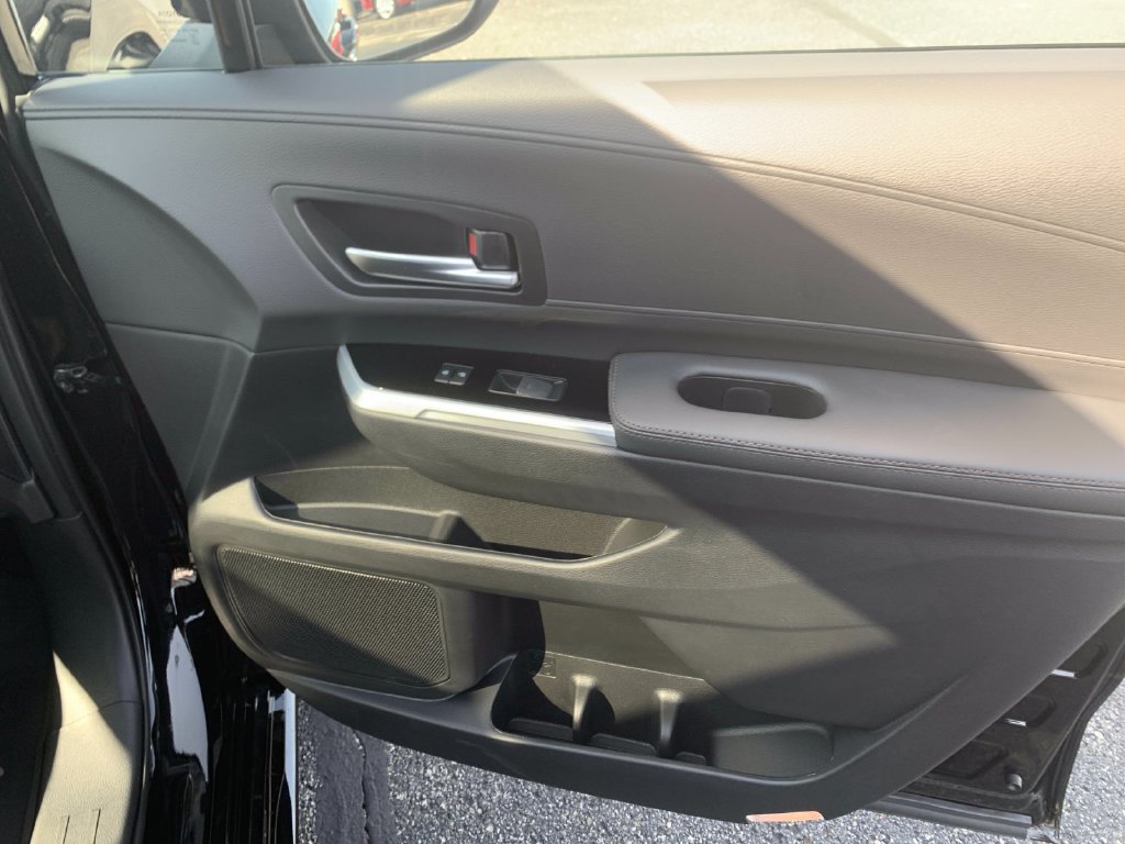 New 2026 Toyota Sienna Limited FWD image 19