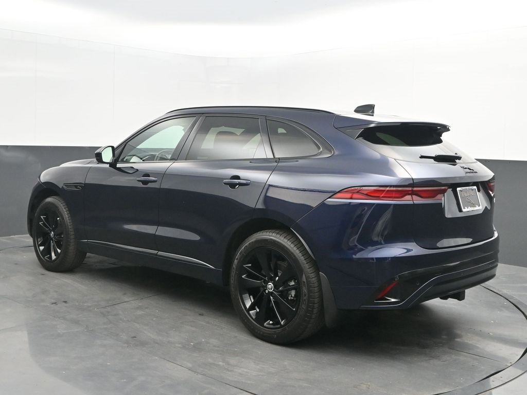 Used 2025 Jaguar F-PACE R-Dynamic S image 5