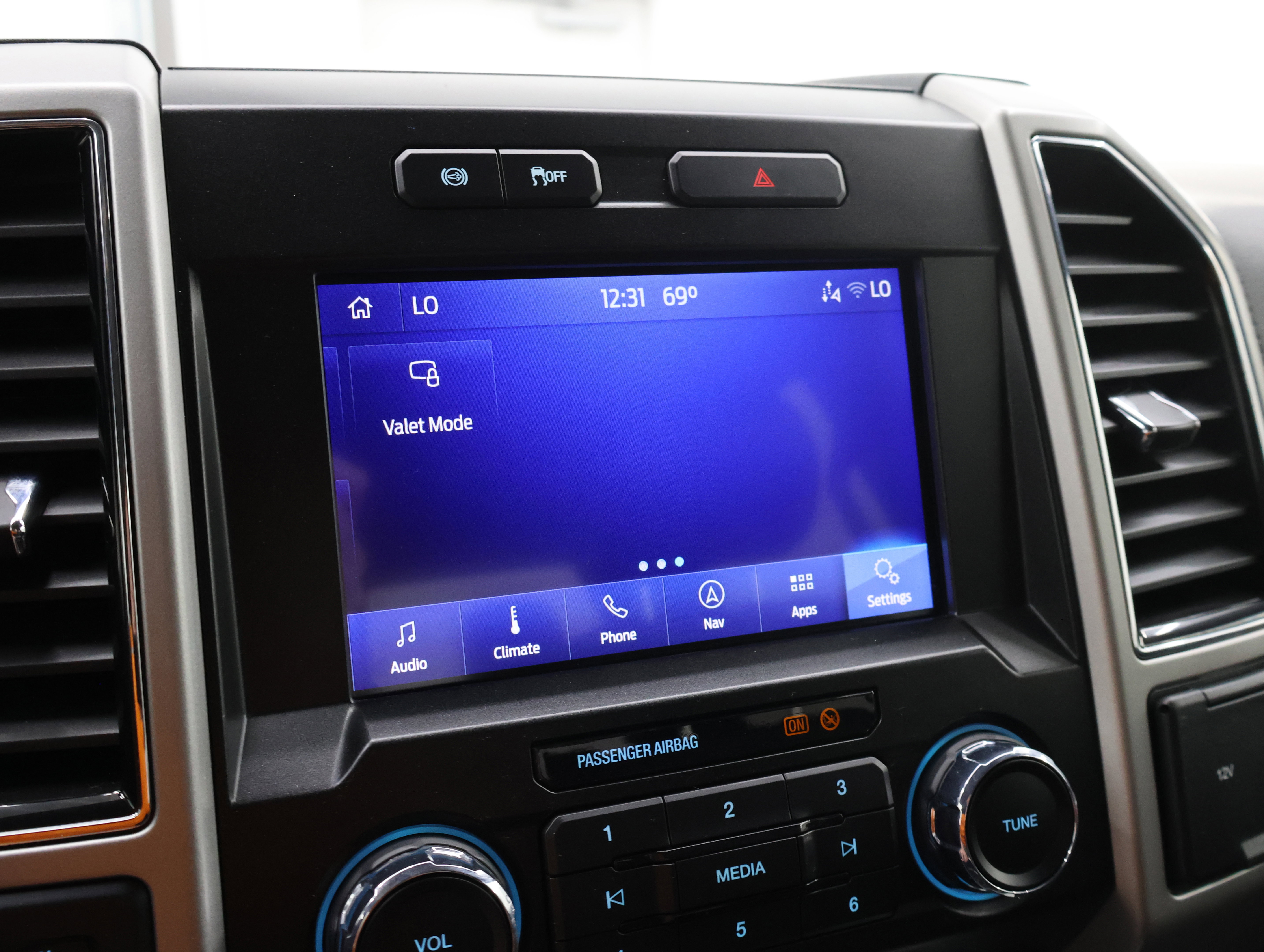 Used 2021 Ford F350 Lariat AWD/4WD image 55