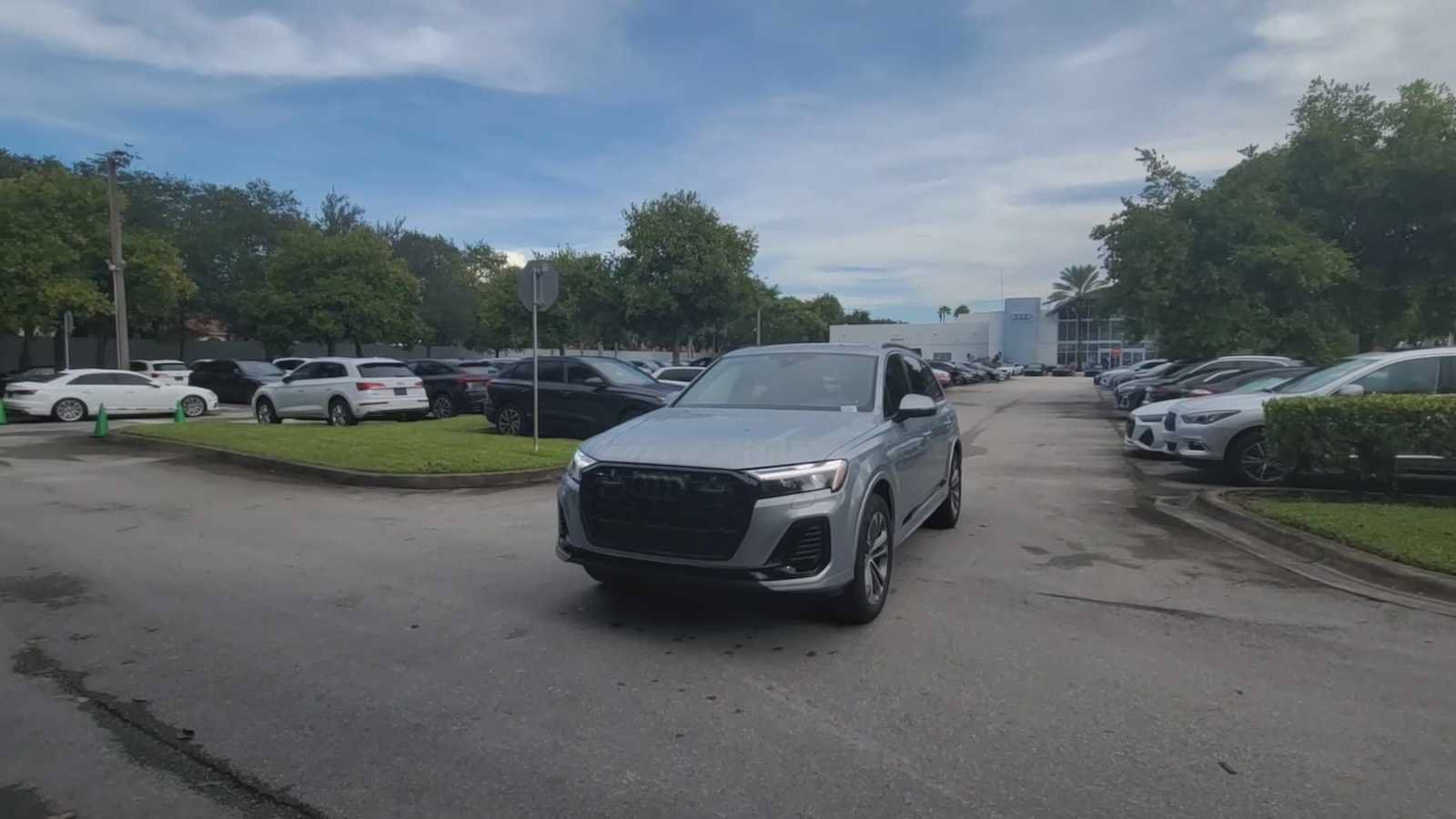 New 2026 Audi Q7 2.0T Premium AWD/4WD image 3