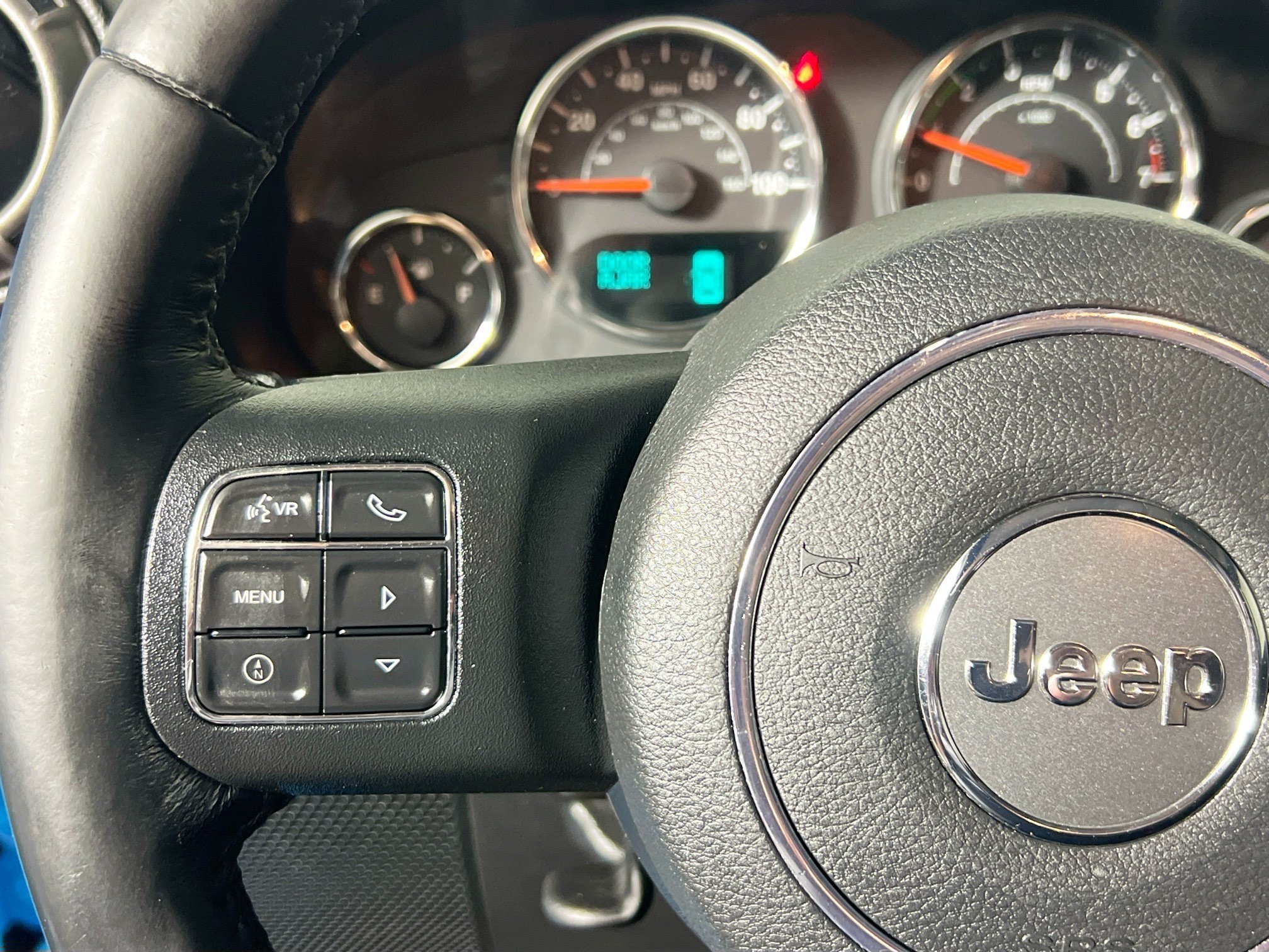 Used 2017 Jeep Wrangler Unlimited Sport w/ Connectivity Group AWD/4WD image 18