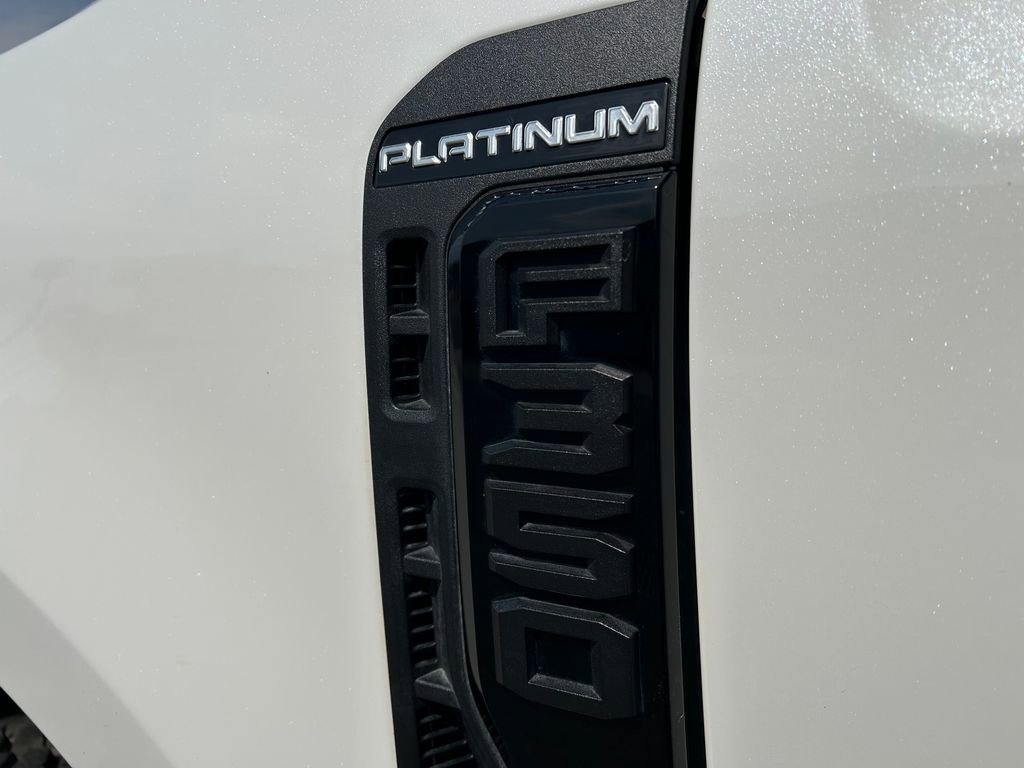 Used 2025 Ford F350 Platinum image 12