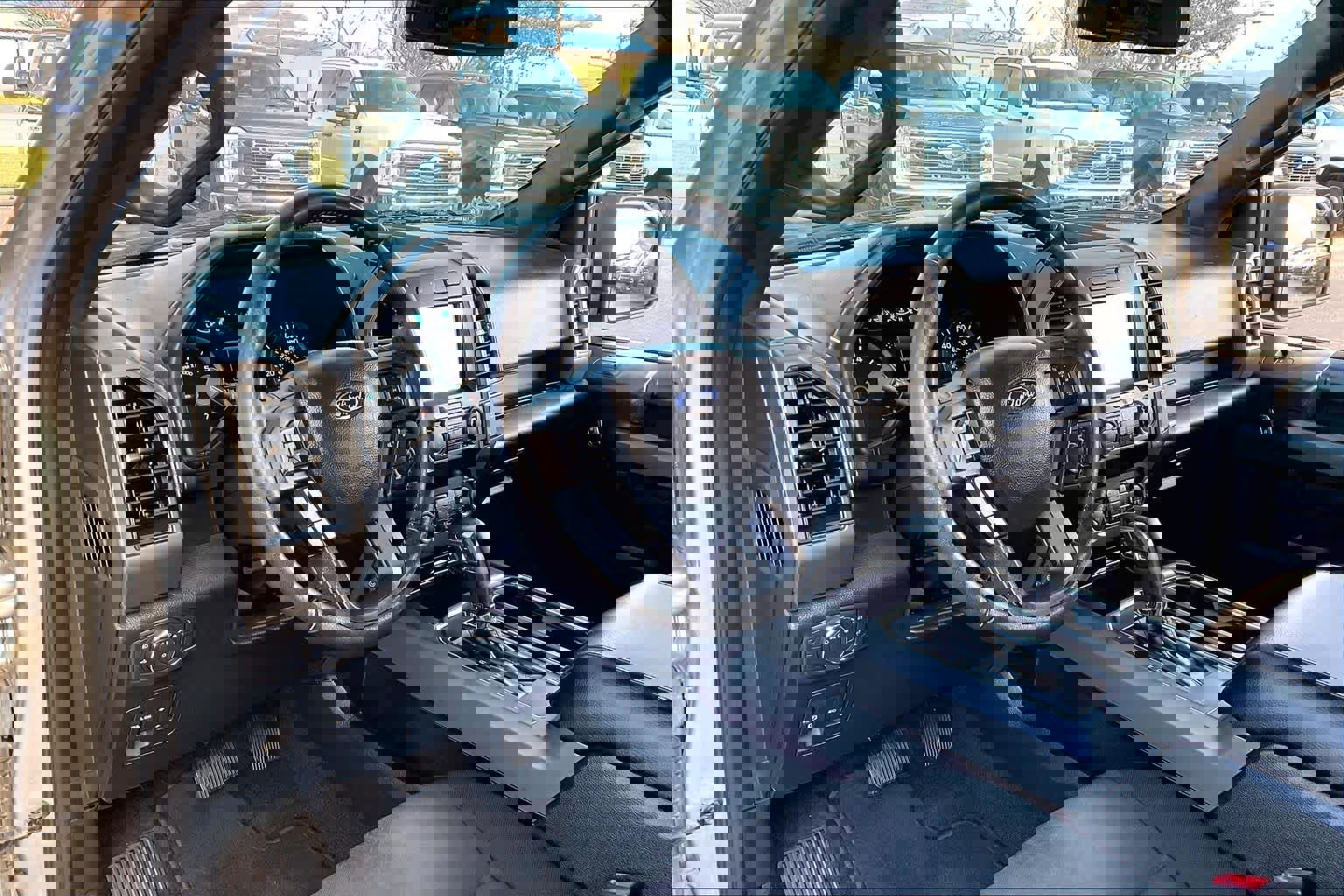 Used 2020 Ford F150 XLT w/ Equipment Group 302A Luxury image 17