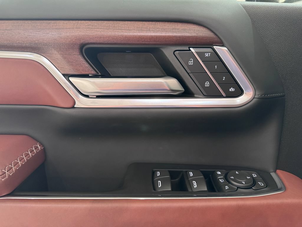 Certified 2025 GMC Sierra 2500 Denali Ultimate AWD/4WD image 26