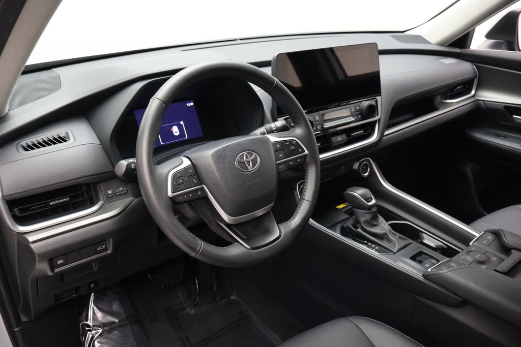 Certified 2025 Toyota Grand Highlander AWD image 15