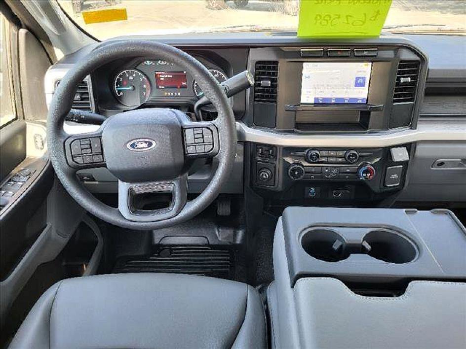 New 2023 Ford F250 XL w/ XL Chrome Package image 28