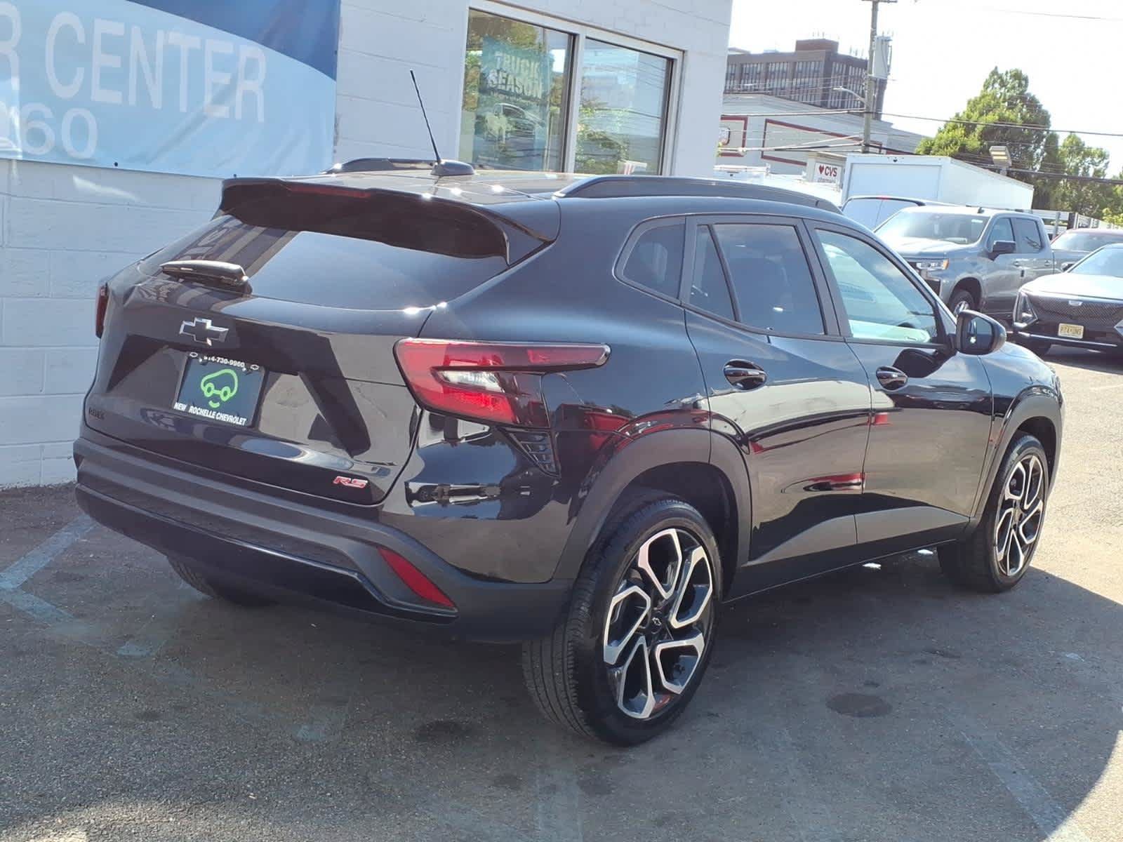 Used 2025 Chevrolet Trax RS w/ Driver Confidence Package FWD image 6