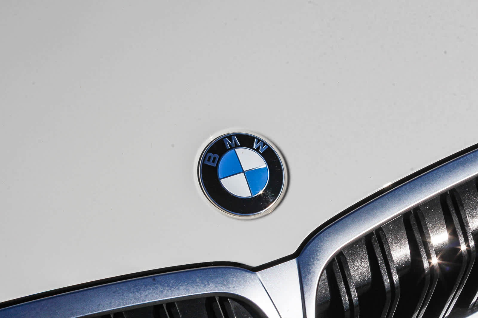 Certified 2023 BMW 330i Sedan image 11