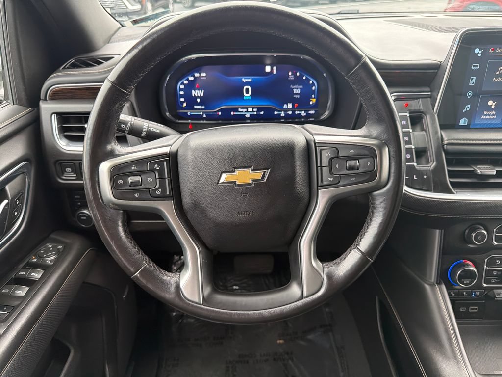 Used 2023 Chevrolet Suburban Premier AWD/4WD image 16