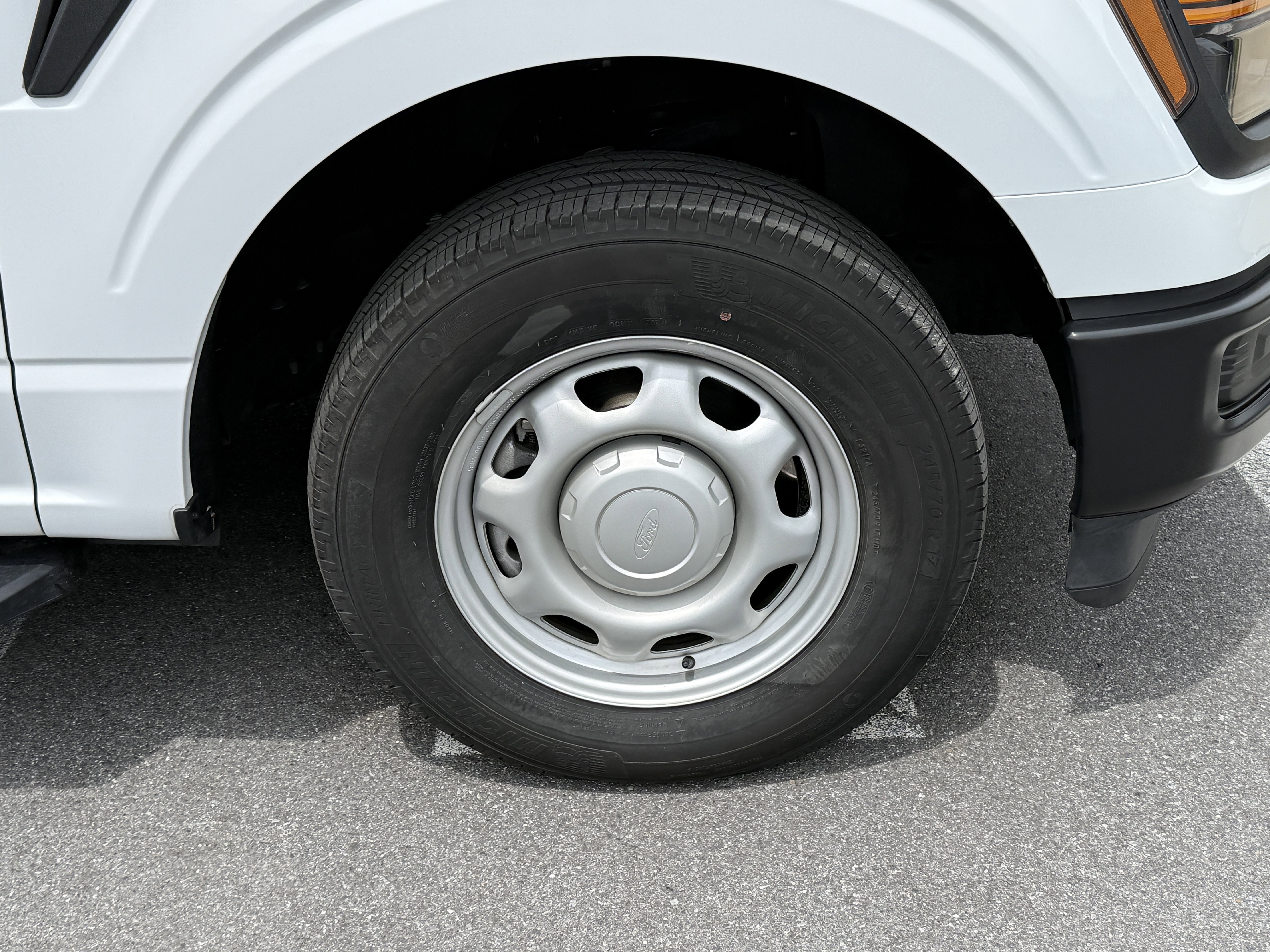 Used 2024 Ford F150 XL RWD image 12
