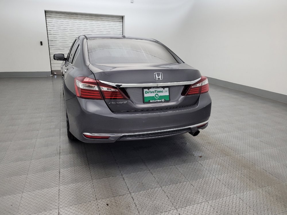 Used 2017 Honda Accord EX-L image 6