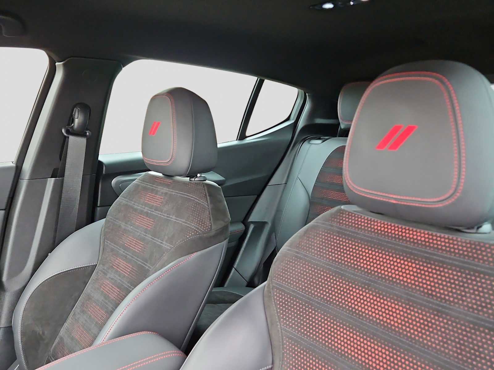 Used 2024 Dodge Hornet GT image 15